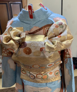 娘の成人式の着付けに挑戦!!!